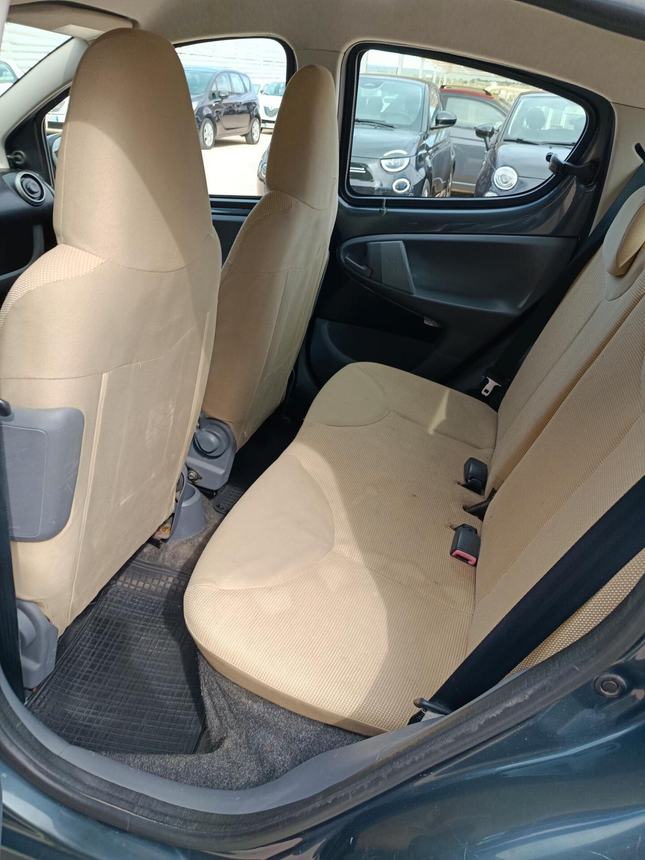 Peugeot 107 1.4 HDi 5p. Sweet Years