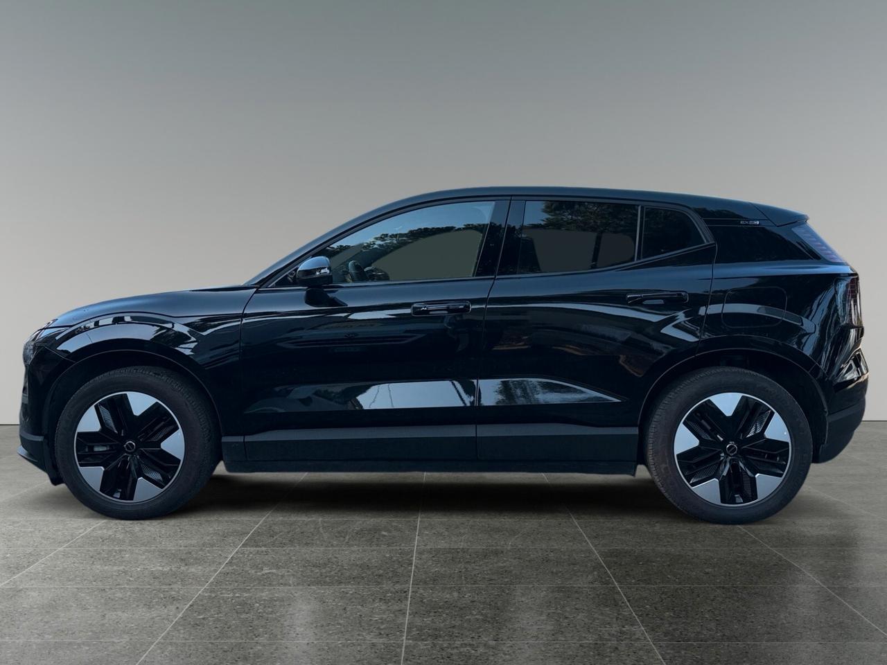 Volvo EX30 Single Motor Extended Range RWD *GARANZIA 08/2028*