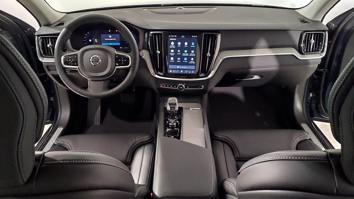 VOLVO V60 B4 Mild Hybrid Automatico Plus Dark