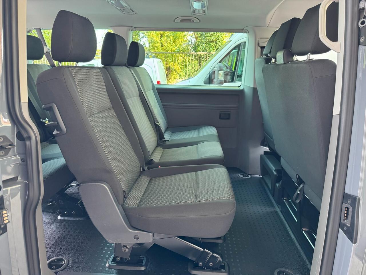 Volkswagen Caravelle T6.1 2.0TDI TREND GARANZIA24M