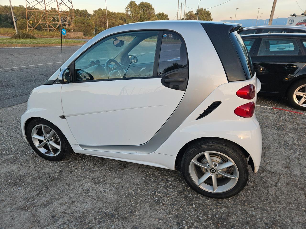 Smart ForTwo 1000 52 kW MHD coupé passion