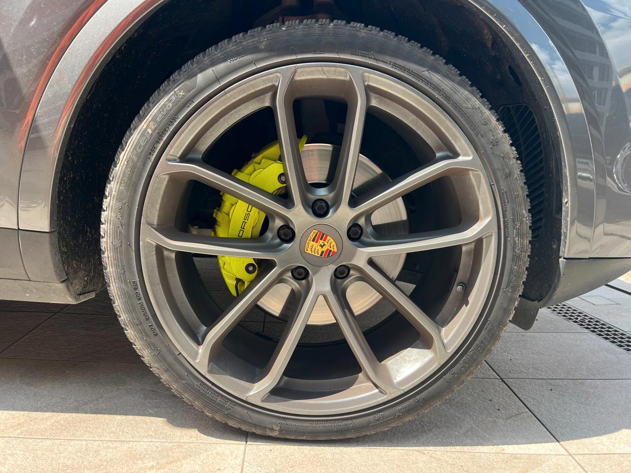 Porsche Cayenne Coupe 3.0 e-hybrid 5posti Tetto Sedili ventilati 22" Pelle Bose