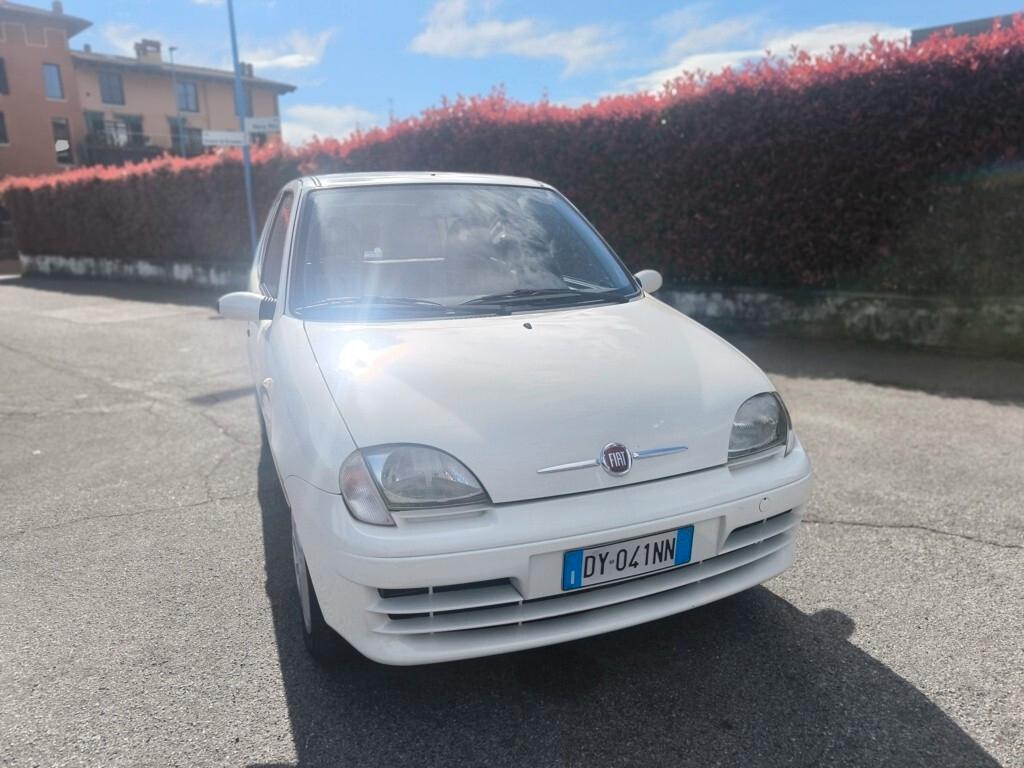 FIAT 600 1,1 BENZ- KM 32000-OK NEOPATENTATI