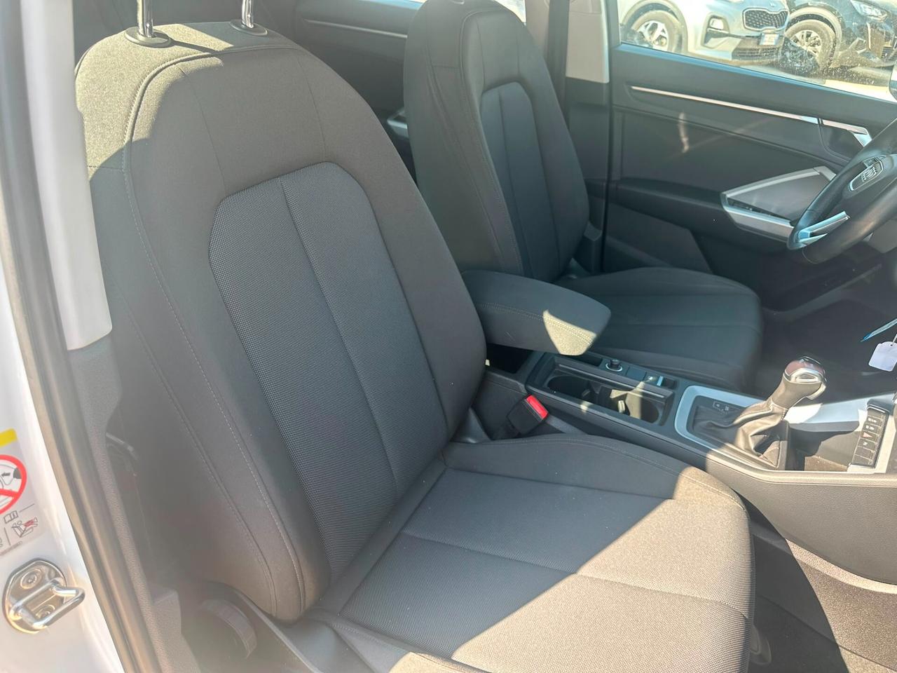 Audi Q3 35 TDI quattro S tronic Business