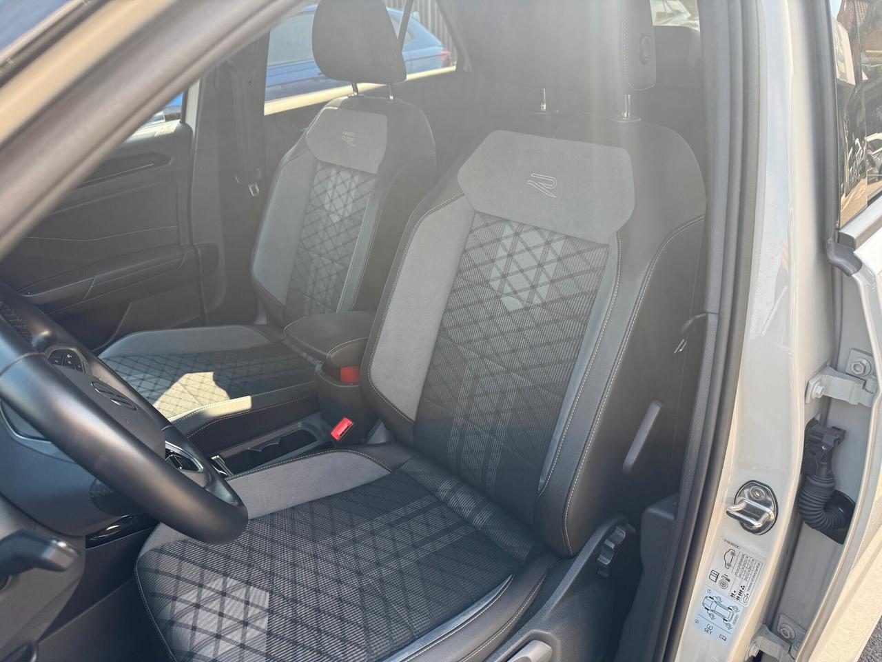 Volkswagen T-Roc 1.5 TSI ACT R-Line