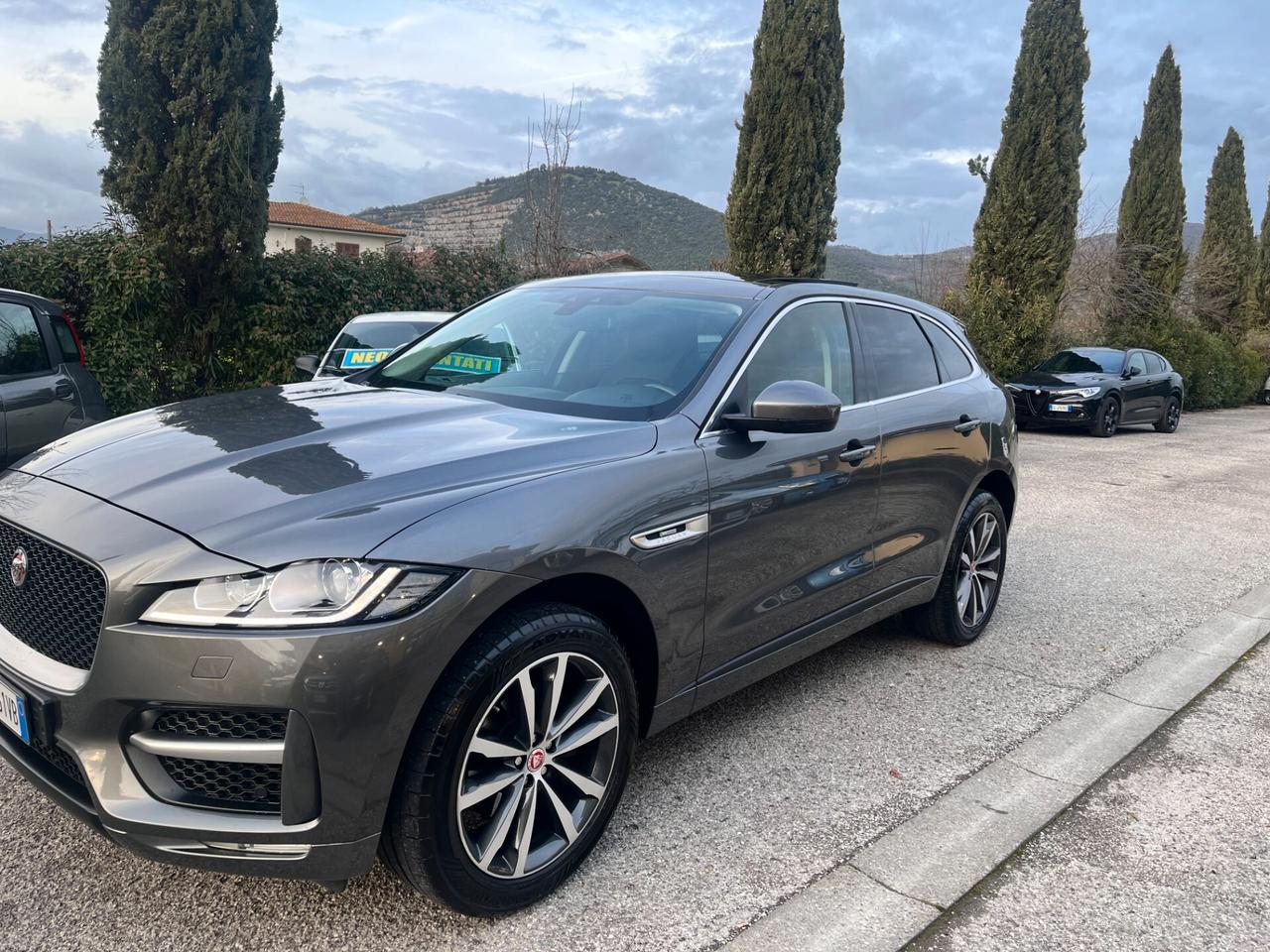 Jaguar F-Pace 2.0 D 180 CV AWD R-Sport