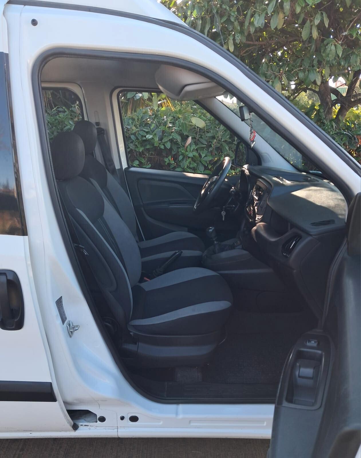 Fiat Doblo EURO 6 TETTO ALTO TRASPORTO DISABILI