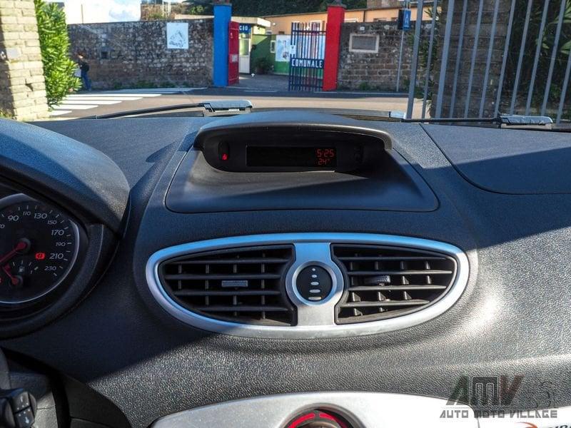 Renault Clio 1.2 16V TCE 100CV 3 p. Rip Curl