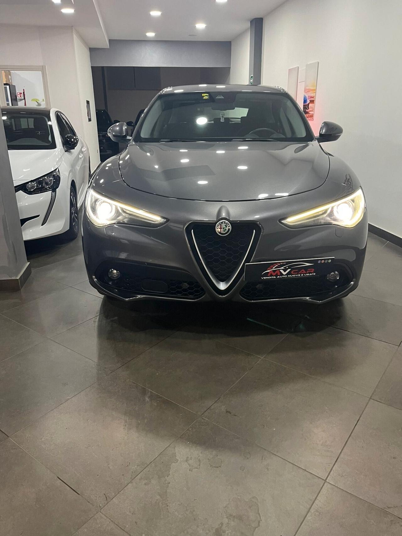 Alfa Romeo Stelvio 2.2 Turbodiesel 160 CV AT8 RWD Sport-Tech