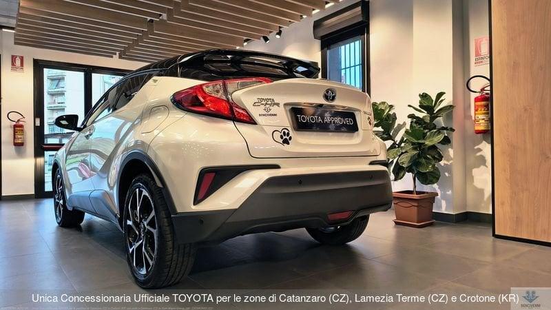 Toyota C-HR 1.8 Hybrid E-CVT Dynamic