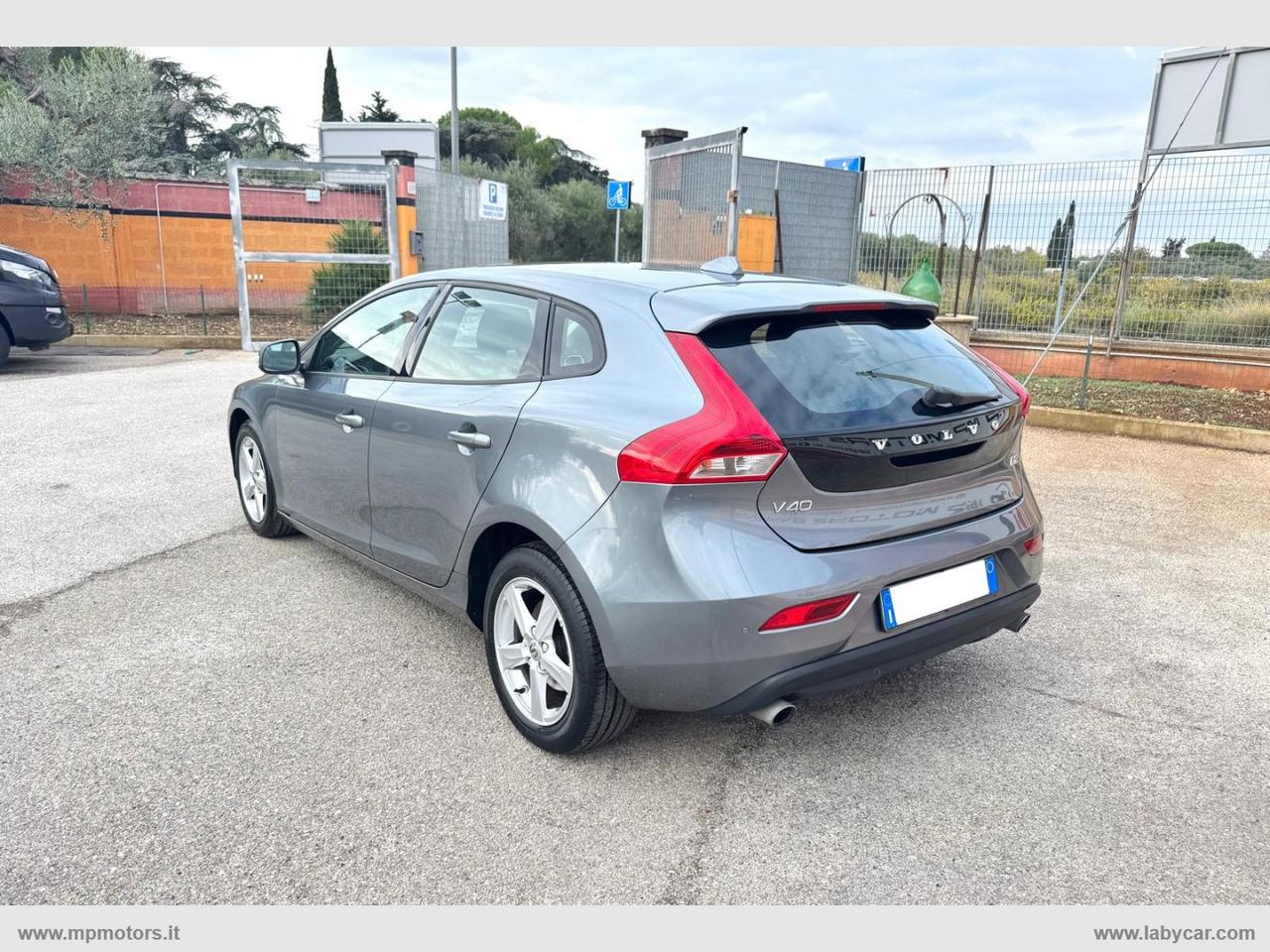 VOLVO V40 D2 BUSINESS 2.0 120CV