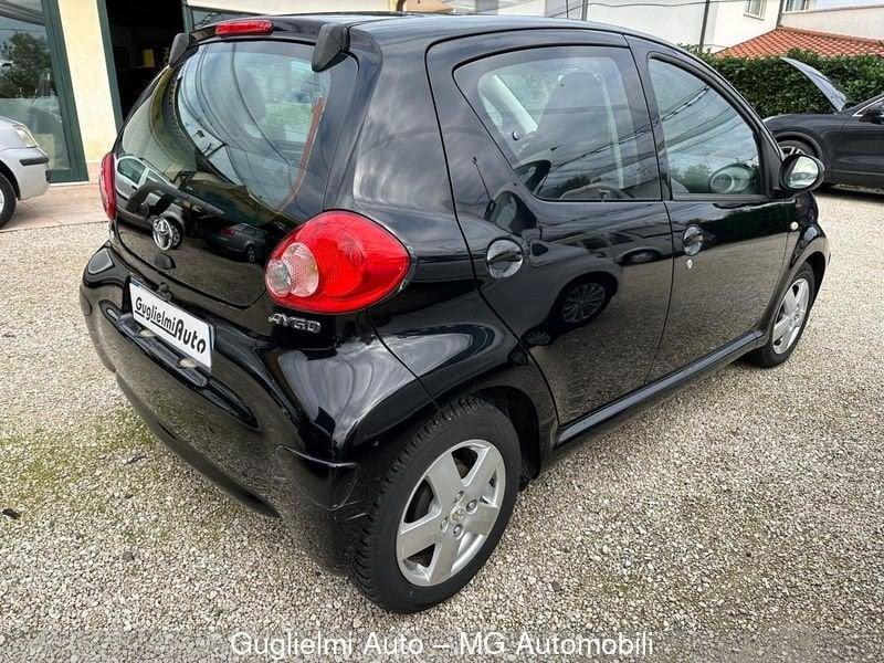 Toyota Aygo Aygo 1.0 12V VVT-i 5 porte Sol OK Neopatentati