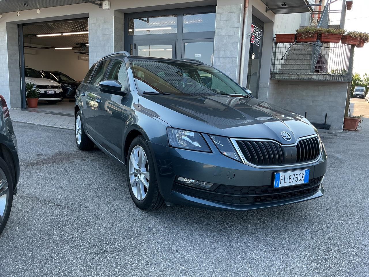 Skoda Octavia 1.6 Diesel Automatica Neopatentati