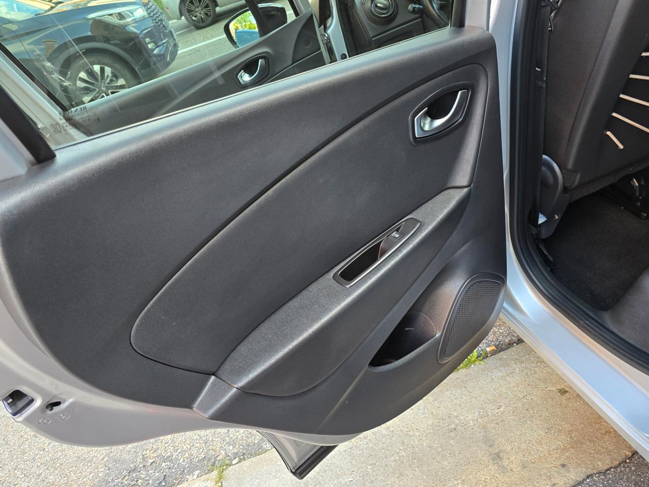 Renault Captur dCi 8V 90 CV EDC Start&Stop Energy Intens AUTOMATICO