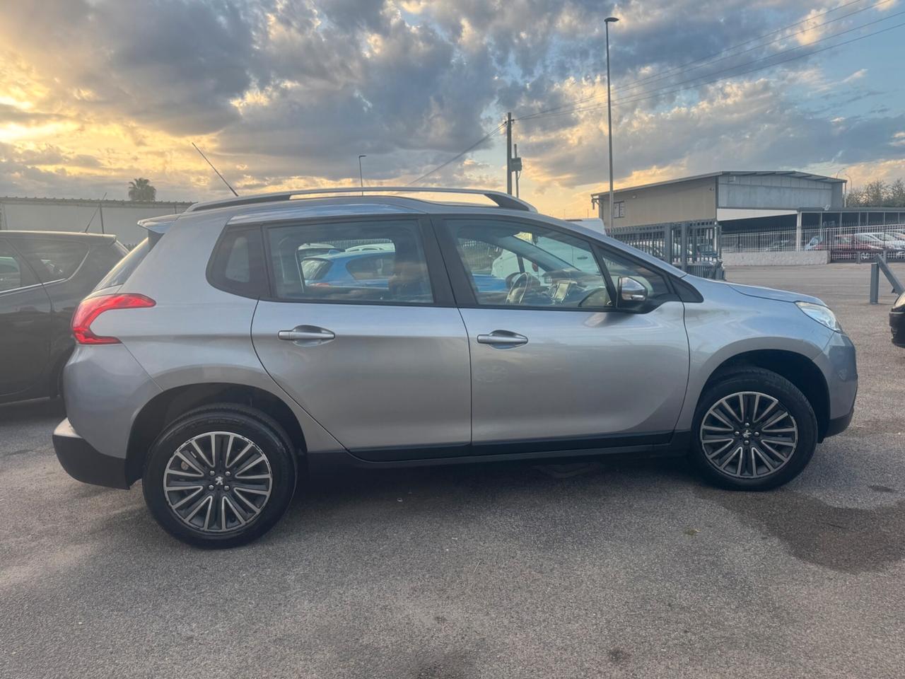 Peugeot 2008 BlueHDi 75 Active