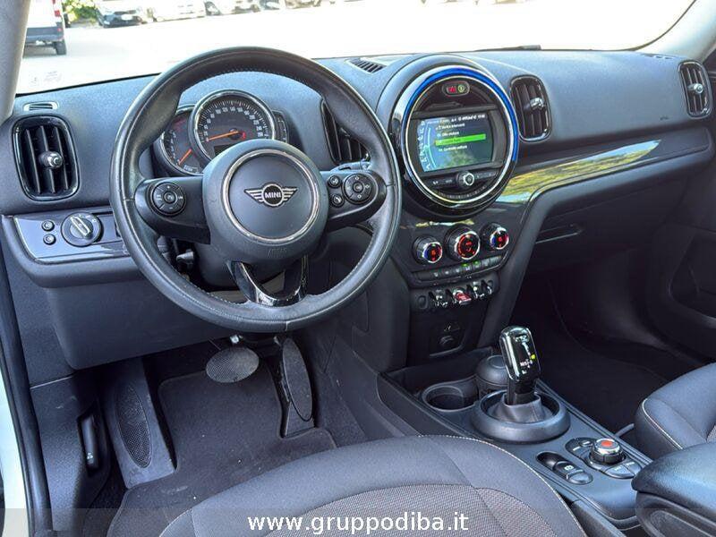 MINI Countryman Mini F60 2017 Diese Mini 2.0 Cooper D Boost auto my18