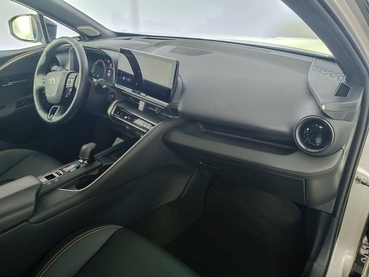 TOYOTA C-HR II 2023 - C-HR 2.0 phev Lounge Premiere fwd e-cvt