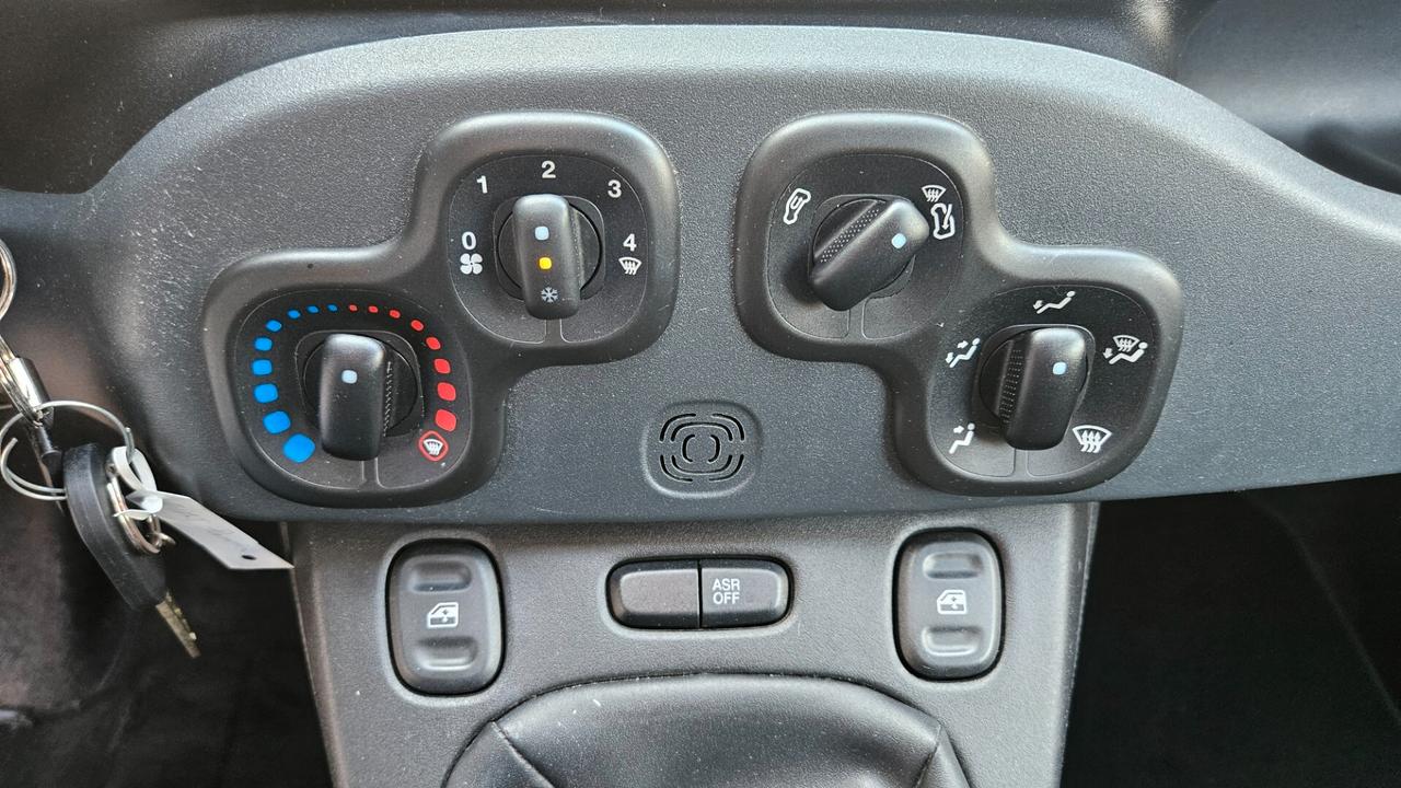 Fiat Panda 1.2 Easy 69cv 5 POSTI 51.000 KM!!!