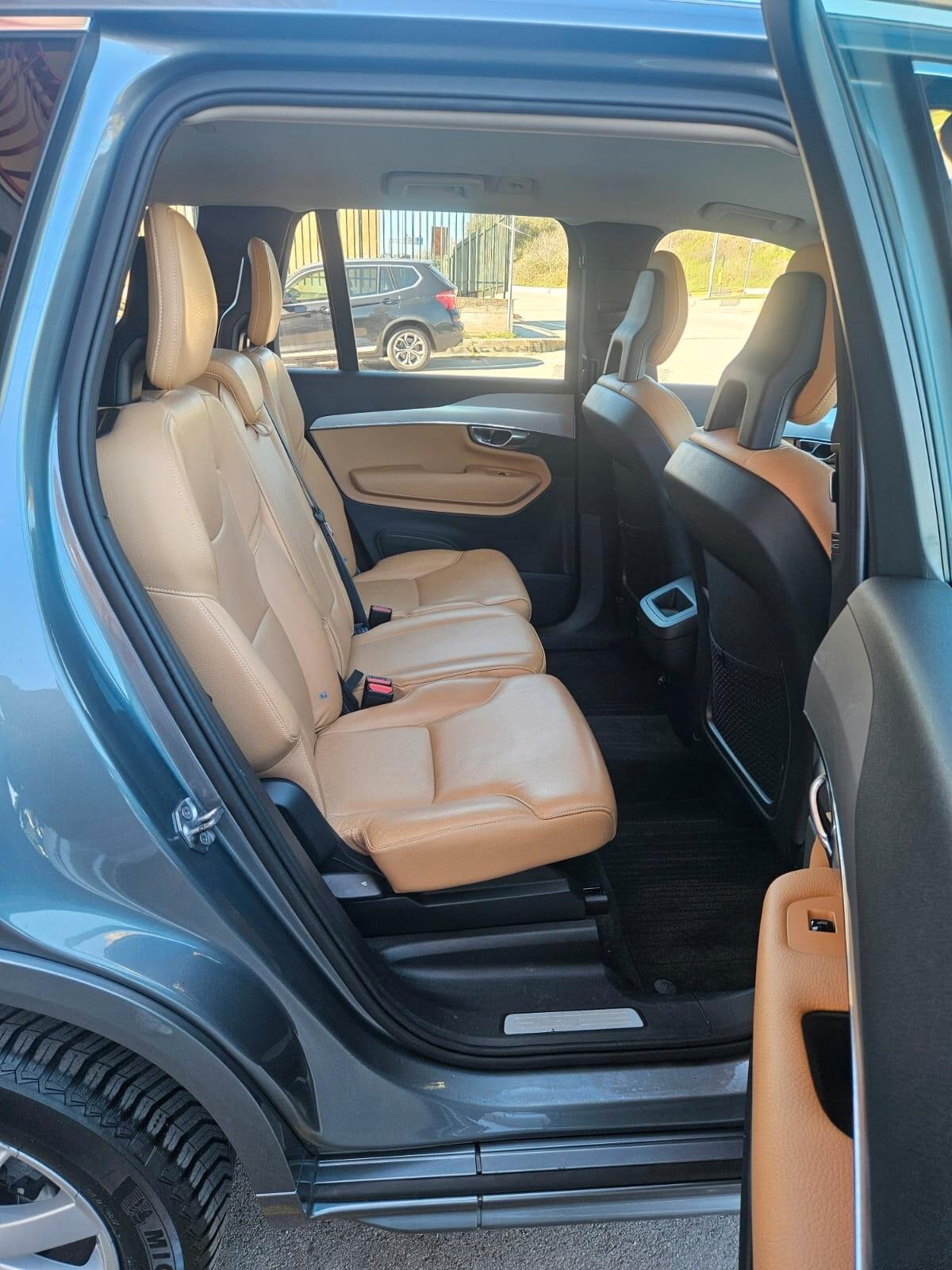 XC90 D5 AWD 7posti Inscription gancio traino elettrico