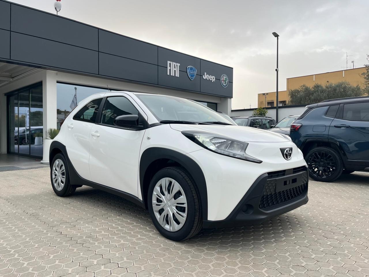 Toyota Aygo X 1.0 VVT-i 72 CV 5 porte Active Km0