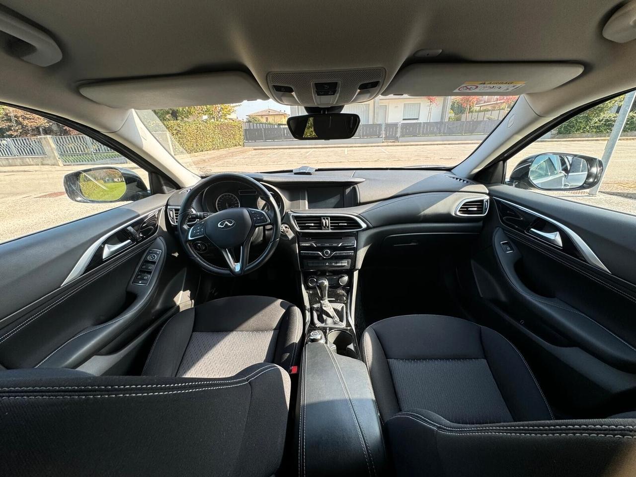 Infiniti Q30 1.5 diesel Premium Tech