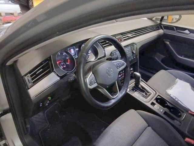 VOLKSWAGEN Passat Variant 2.0 TDI EVO Business Fari LED, Navi, Ambient Pack