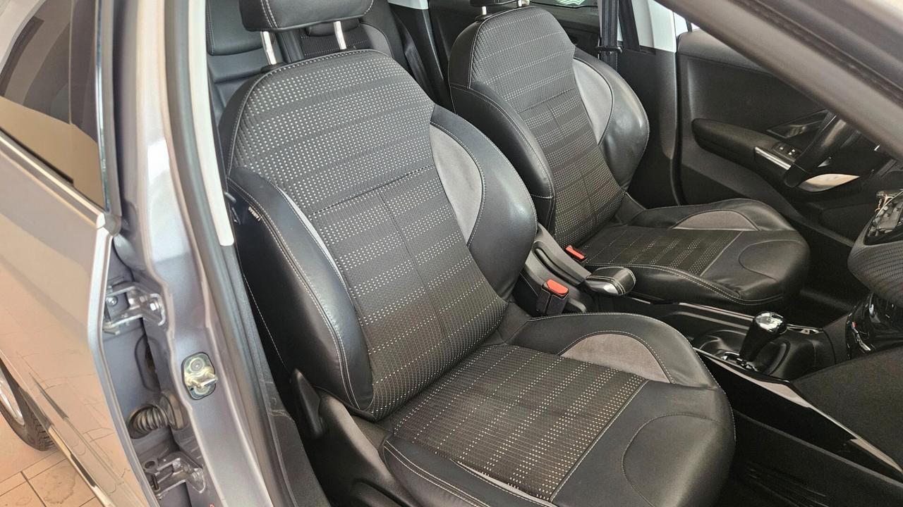 Peugeot 2008 BlueHDi 100 S&S Allure