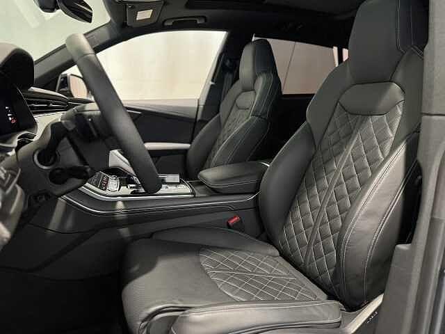 Audi SQ8 SQ8 SUV TFSI quattro tiptronic sport attitude