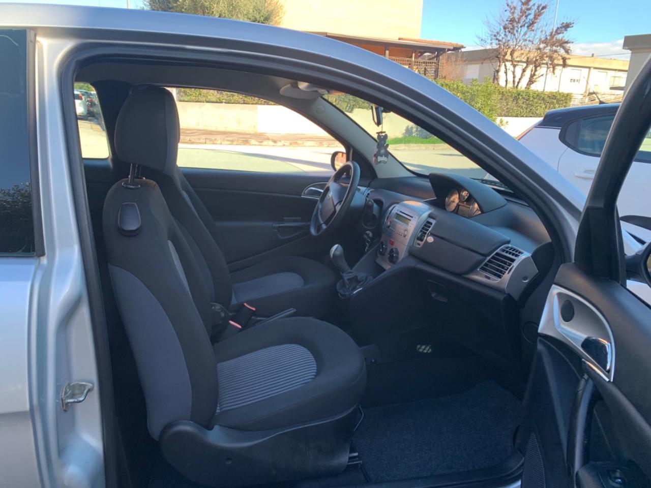 Lancia Ypsilon 1.3 multijet