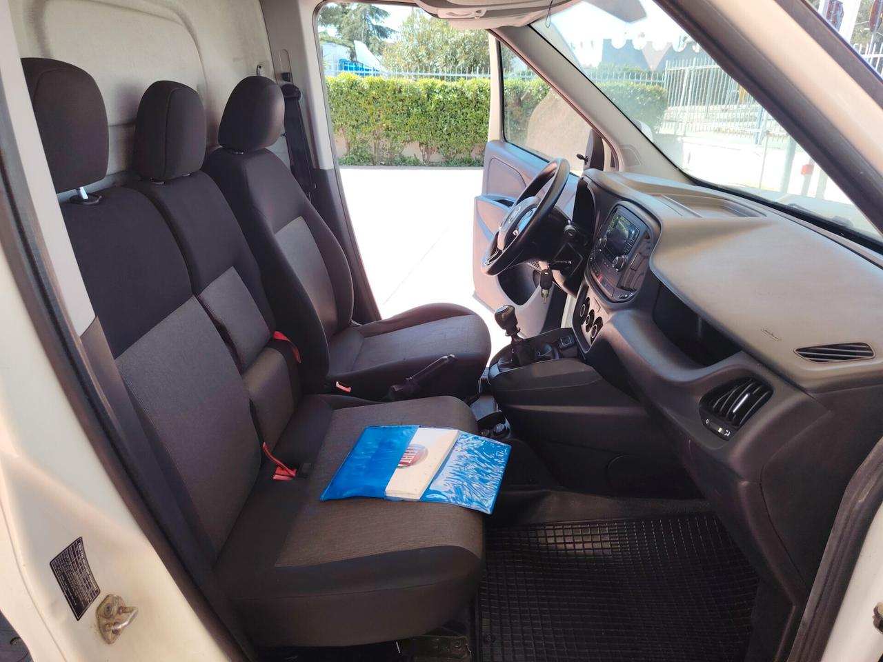 Fiat Doblò 1.6 MJT 105CV Cargo Lamierato SX 3 Posti IVA COMPR.