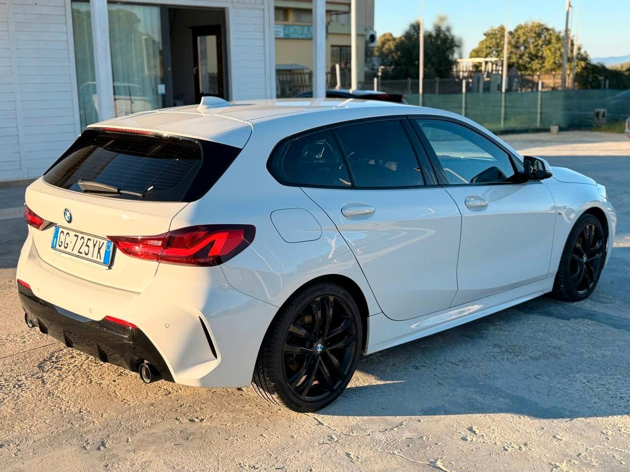 Bmw 118 118d 5p. Msport