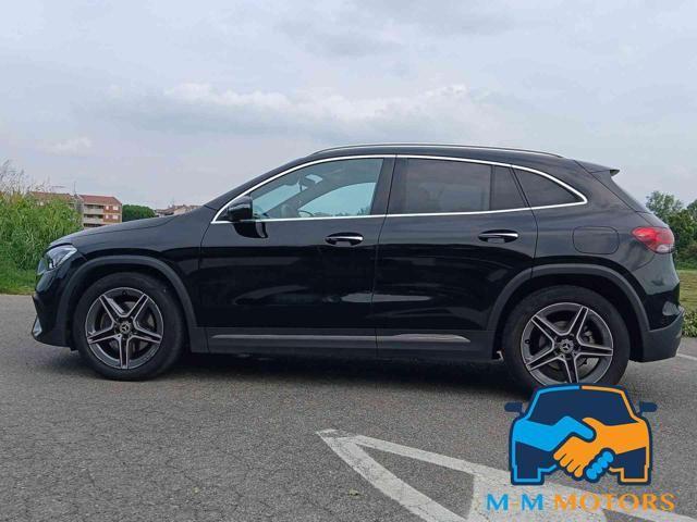 MERCEDES-BENZ GLA 180 d Automatic Premium AMG!