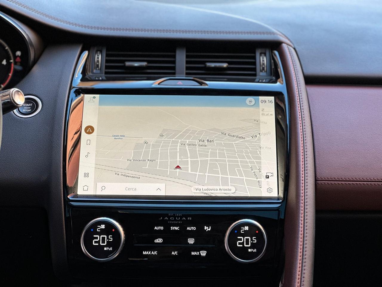 Jaguar E-Pace 2.0D 163CV AWD Auto R-Dynamic TETTO