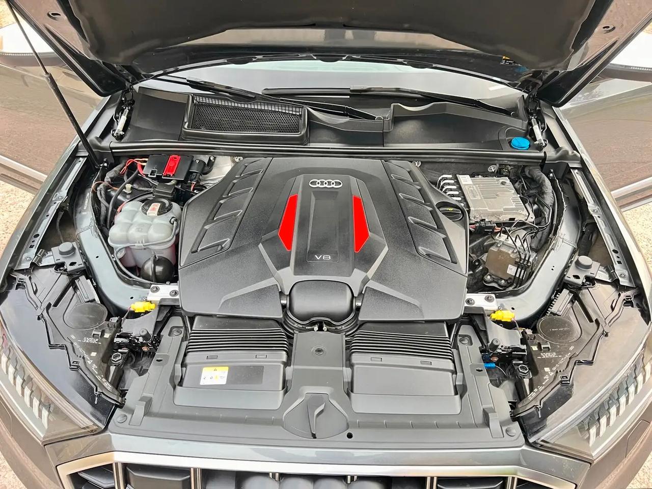 Audi SQ7 4.0 V8 Bi-Turbo TFSi 507cv aut. Tiptronic8 Quattro 7Posti Sport Attitude