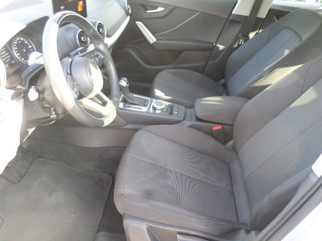 Audi Q2 35 TDI quattro S tronic Business Plus