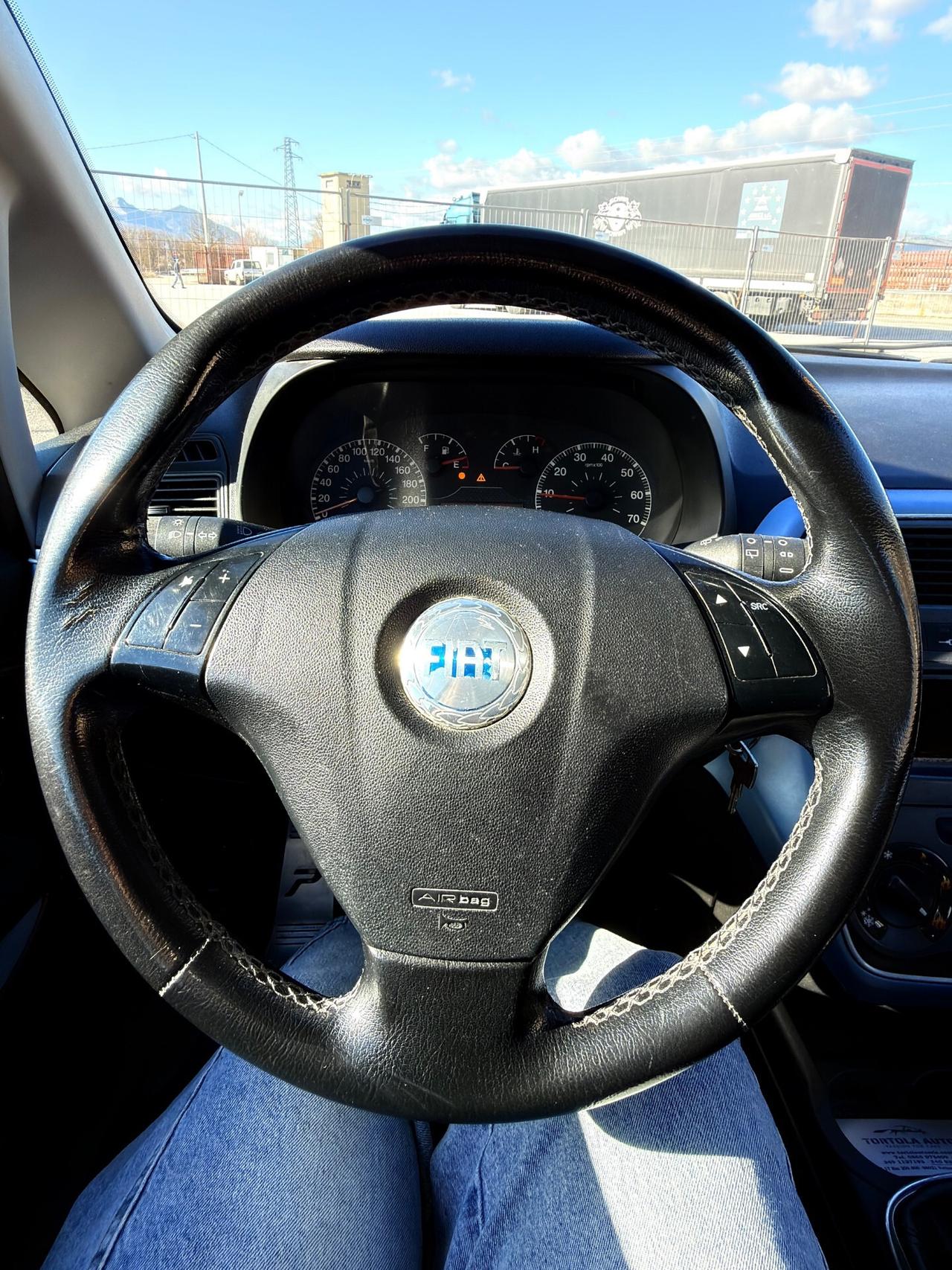 Fiat Grande Punto 1.3 MJT 75 CV 3 porte Dynamic