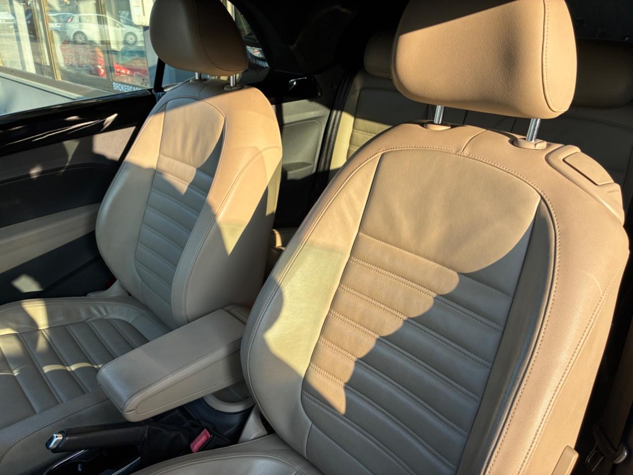 Volkswagen Maggiolino Cabrio 1.6 TDI Design