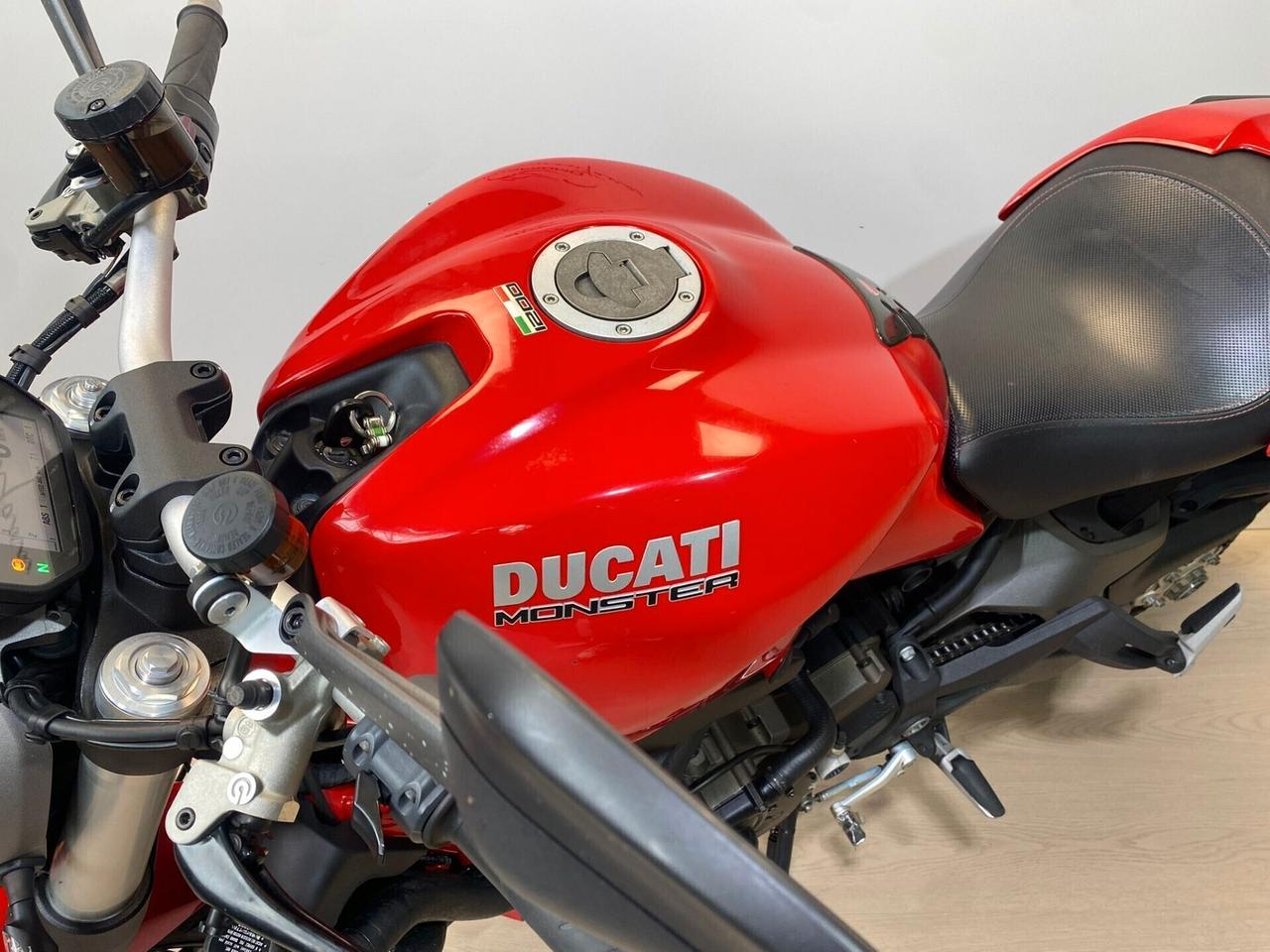 DUCATI MONSTER 1200 + TERMIGNONI DA 99€ AL MESE