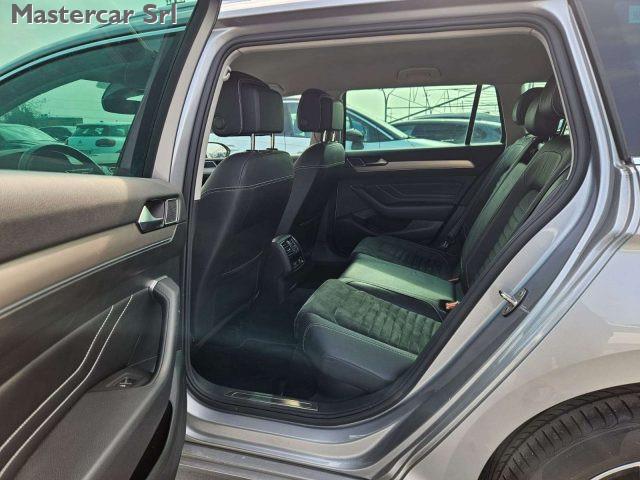 VOLKSWAGEN Passat Variant 2.0 tdi Executive 150cv dsg - GG861MW