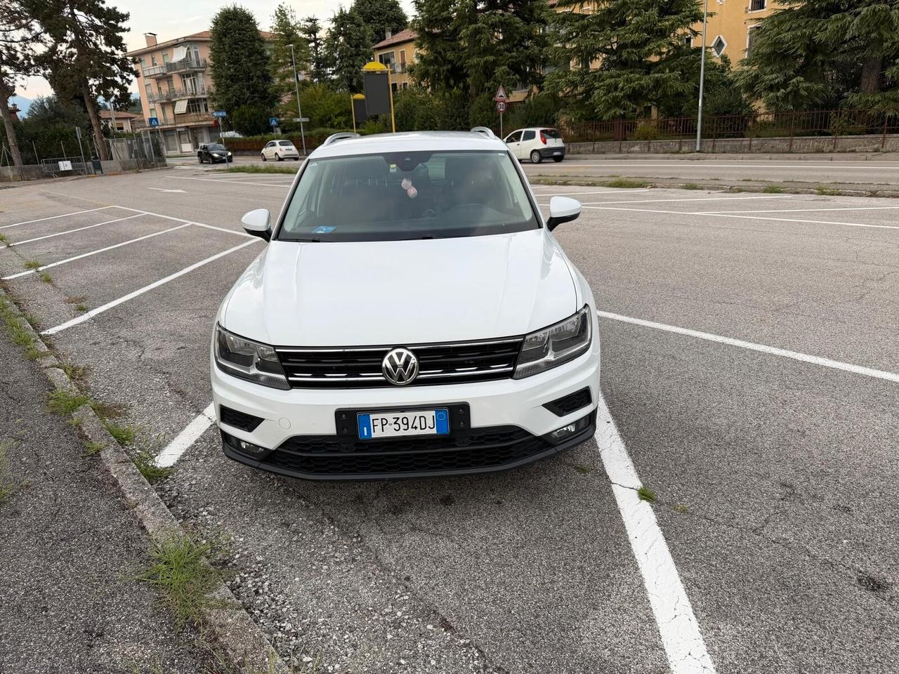 Volkswagen Tiguan 2.0 TDI SCR DSG 4MOTION Business BMT