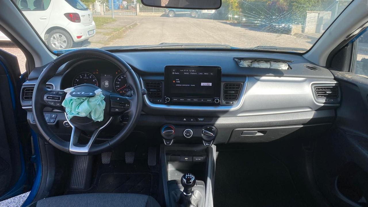 Kia Stonic 1.2 2023 - incidentata
