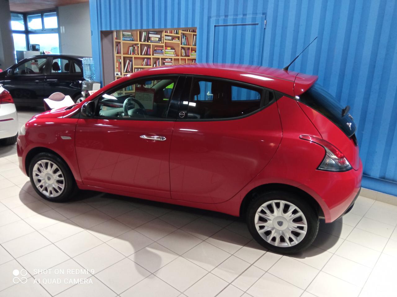 Lancia Ypsilon 1.2 69 CV 5 porte Ecochic Gold