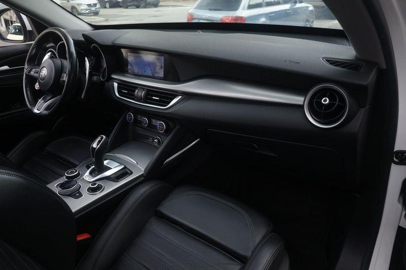 Alfa Romeo Stelvio Alfa Romeo Stelvio 2.2 Turbo Diesel 210CV Veloce AT8 Q4 154KW ANNO 2021