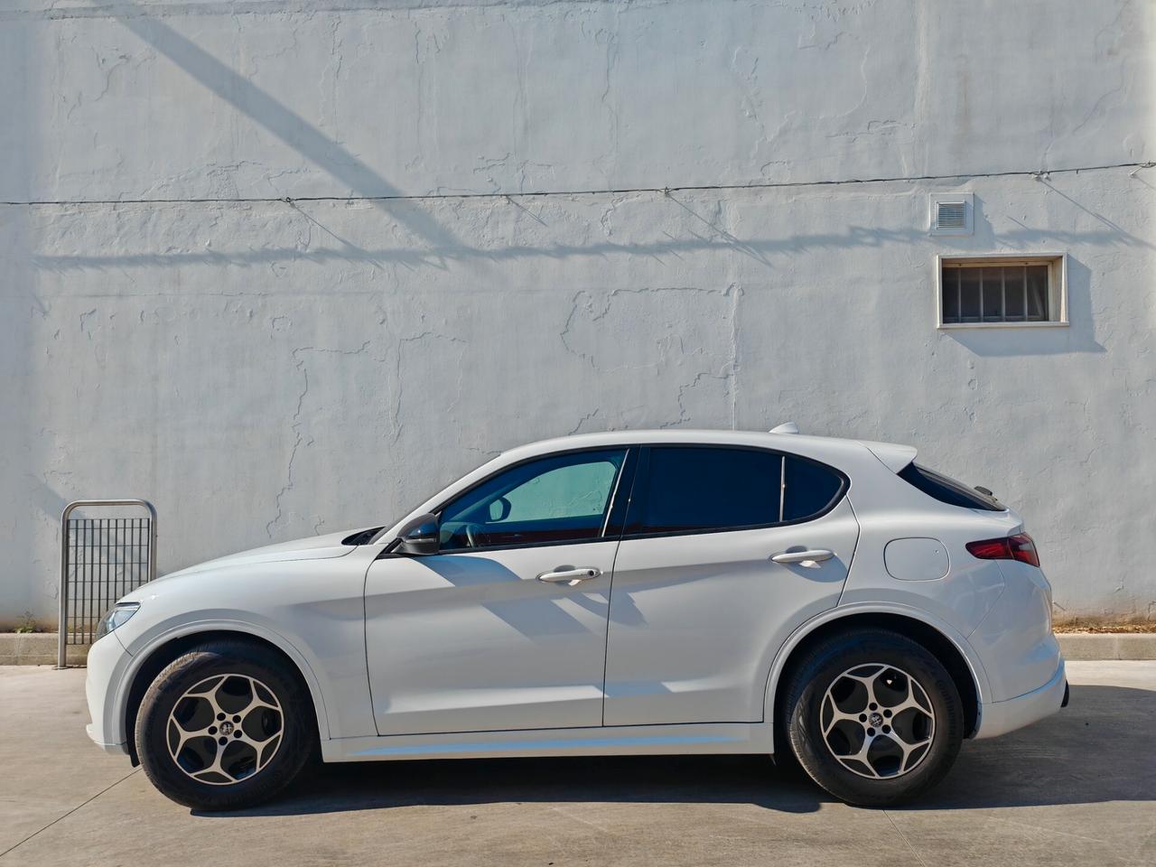 Alfa Romeo Stelvio 2.2 160CV Super 2022