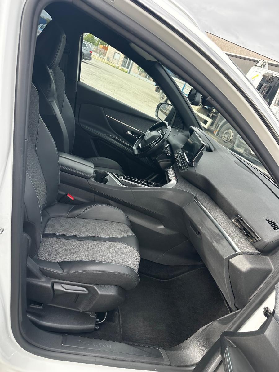 PEUGEOT - 5008 - BlueHDi 130 S&S EAT8 Allure AUTOCARRO-N1-N2-N3