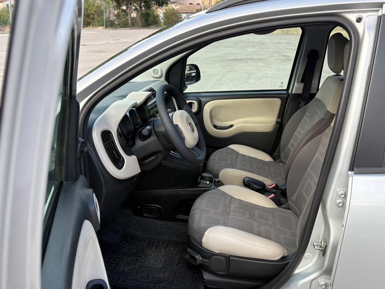 Fiat Panda 4x4 1.3 MJT 75 CV TREKKING FULL OPT