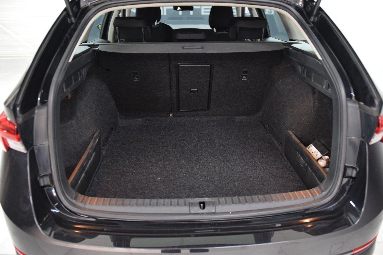 Skoda Octavia Wagon 2.0 tdi evo Ambition 150cv dsg