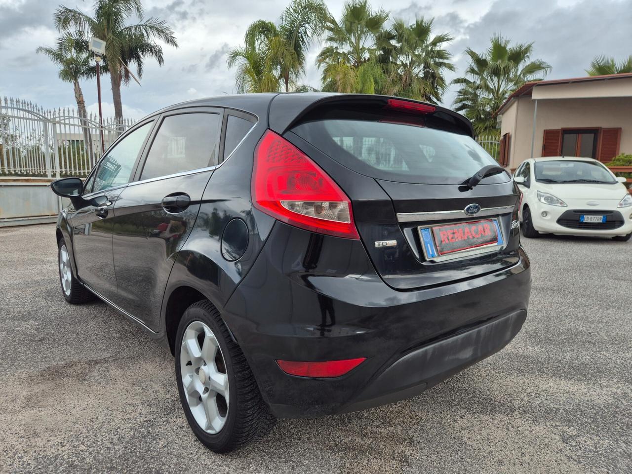 Ford FIESTA 1.4 TDCi 5p. Titanium RESTAYLING NUOVA