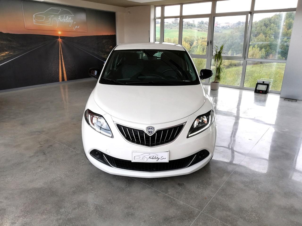 Lancia Ypsilon 1.0 FireFly 5 porte S&S Hybrid Ecochic Silver Unico Proprietario