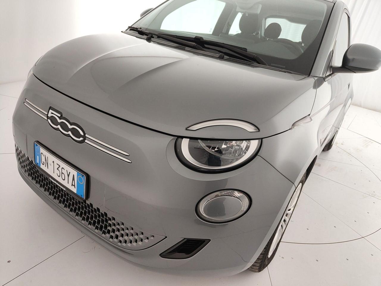 Fiat 500e Berlina 42 kWh